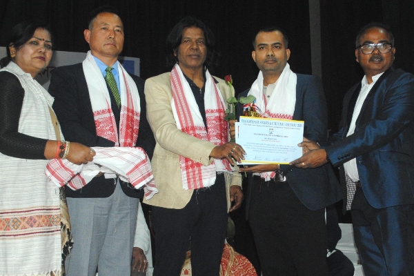 Abdul Gani bags Best Sports Journalist of the Year Award